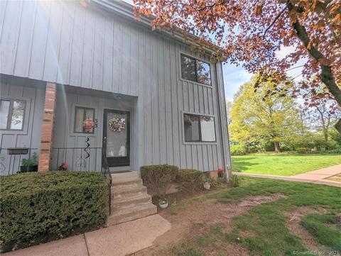 33 Webster Ct #33, Newington, CT 06111