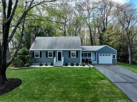 57 Knollwood Rd, Farmington, CT 06032