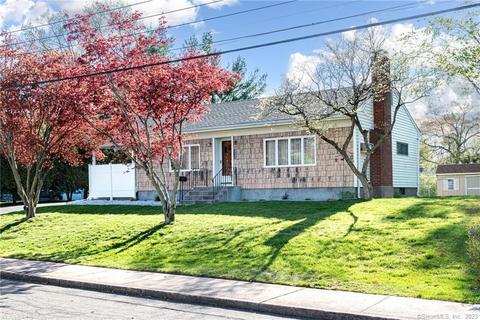 12 Bates Rd, Manchester, CT 06042