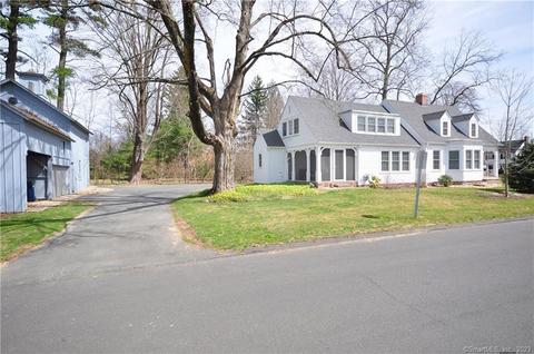 1 Copper Brook Cir #1, Granby, CT 06035