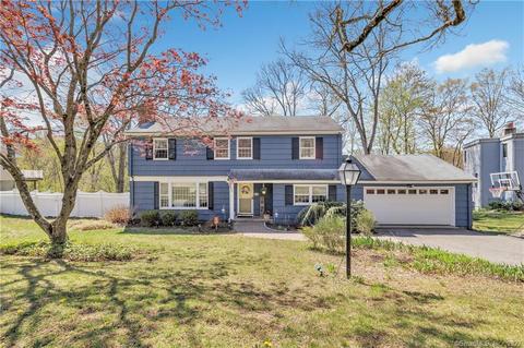 307 Autumn Ridge Rd, Fairfield, CT 06825