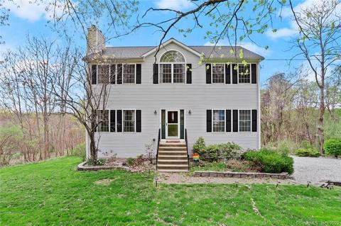 1625 James Farm Rd, Stratford, CT 06614