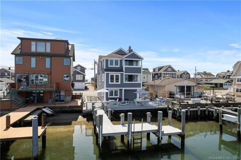 322 W Shore Ave, Groton, CT 06340