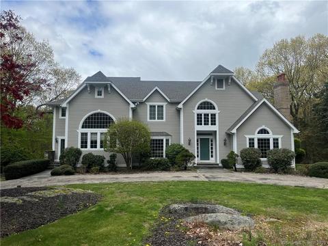 56 Old Quarry Rd, Woodbridge, CT 06525