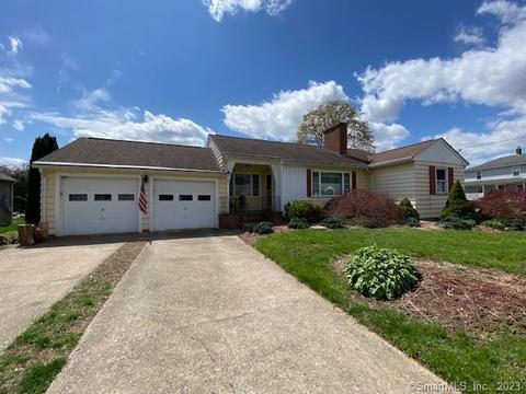 7 Graham Ter, Lisbon, CT 06351