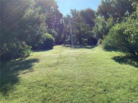 87 Dracut Ave, Waterbury, CT 06701