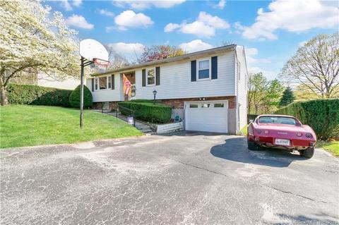 123 Stonybrook Rd, Waterbury, CT 06705