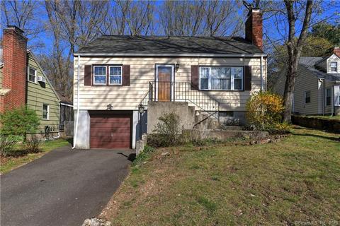 70 Woodbine Cir, Bridgeport, CT 06606