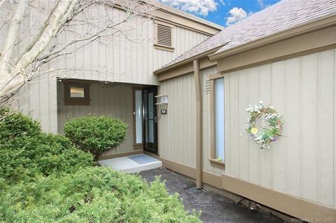 76 Heritage Vlg #D, Southbury, CT 06488