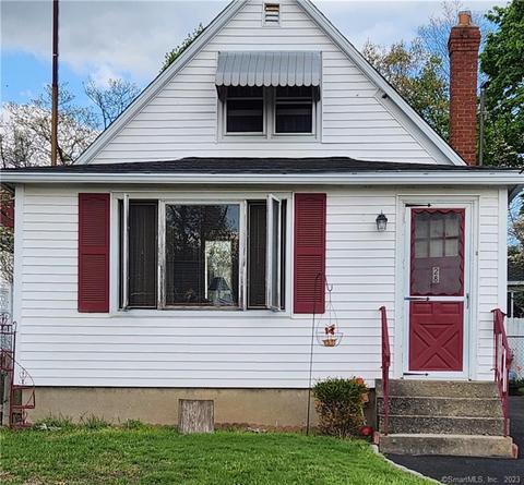 28 Lansing St, Bridgeport, CT 06606