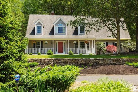 38 Arkona Dr, Haddam, CT 06441