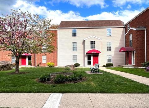130 Heather Rdg #130, Shelton, CT 06484