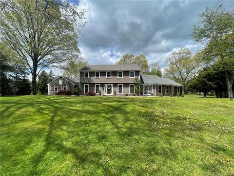 122 Metacomet Dr, Berlin, CT 06037