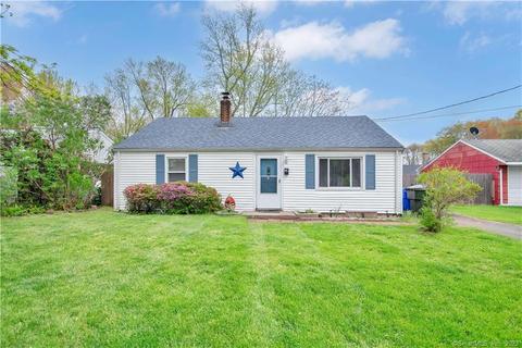 297 Woodycrest Dr, East Hartford, CT 06118