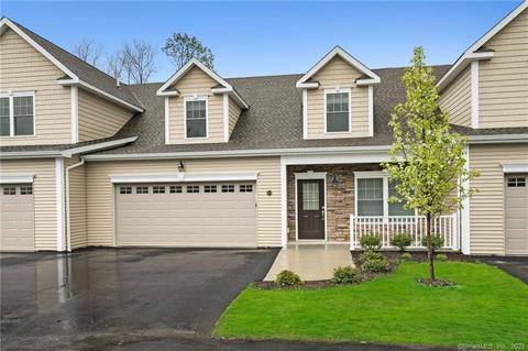 404 Hunter Dr, Litchfield, CT 06759
