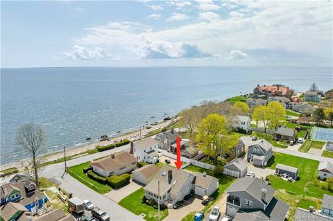 33 Gates Rd, Old Saybrook, CT 06475