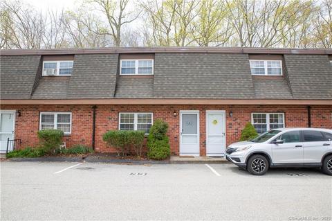 39 Ash Dr #33, Gales Ferry, CT 06335