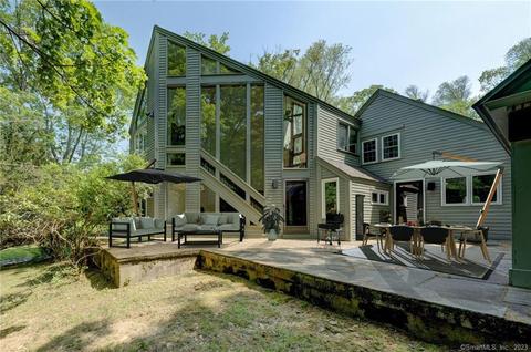 26 Cards Mill Rd, Columbia, CT 06237