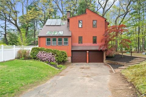 2 Box Turtle Ln, Windsor, CT 06095