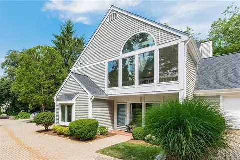 71 Barnes Rd, Stamford, CT 06902