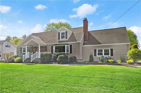 185 North St, Trumbull, CT 06611