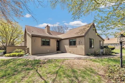 397 Ottawa Ln #B, Stratford, CT 06614