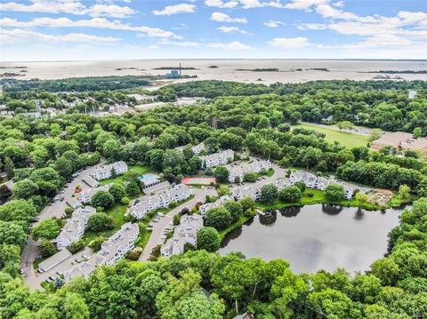 185 Rowayton Woods Dr #185, Norwalk, CT 06854