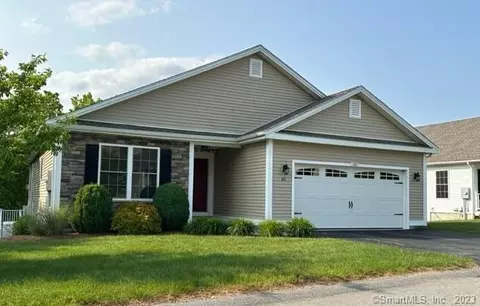 61 Deerwood Dr, Killingly, CT 06239 photo 13