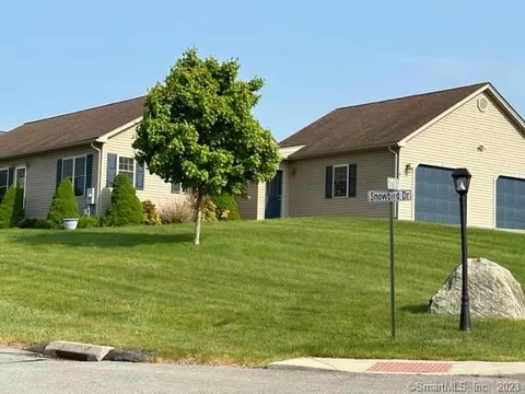 61 Deerwood Dr, Killingly, CT 06239 photo 15
