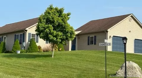 61 Deerwood Dr, Killingly, CT 06239 photo 8