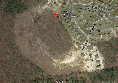 61 Deerwood Dr, Killingly, CT 06239 photo 3