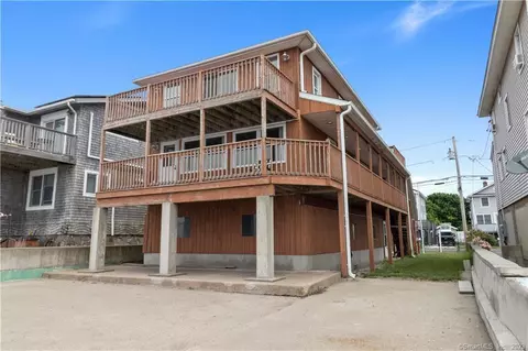 49 Point Beach Dr, Milford, CT 06460