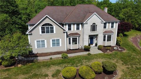 23 Apple Dr, Oxford, CT 06478