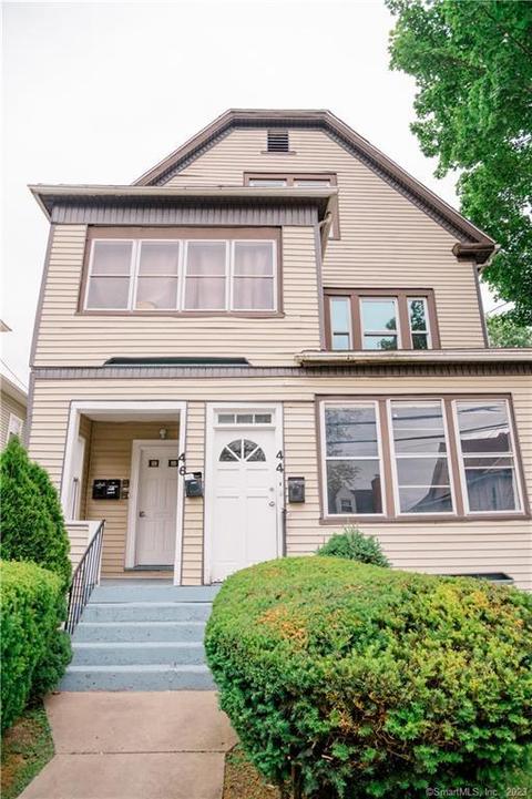 44 Kent St, Hartford, CT 06112