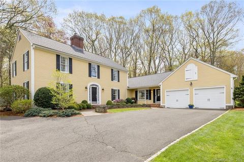 51 Brookmoor Rd, Tolland, CT 06084