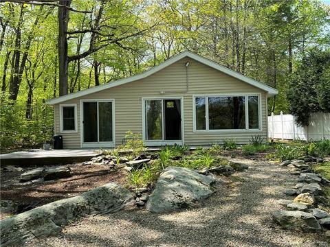 118 Vernon Branch Rd, Coventry, CT 06238