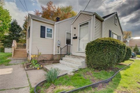 95 Oxford Dr, East Hartford, CT 06118