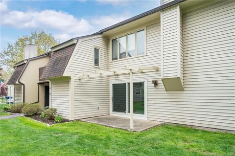 43 Little Oak Ln #43, Rocky Hill, CT 06067