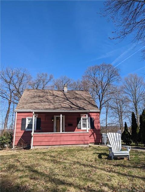 93 Forest St, Plainville, CT 06062