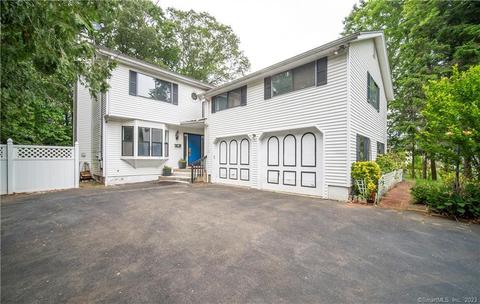97 Sunset Dr, Naugatuck, CT 06770