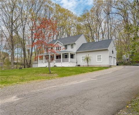 52 Smoke Rise Cir, Prospect, CT 06712