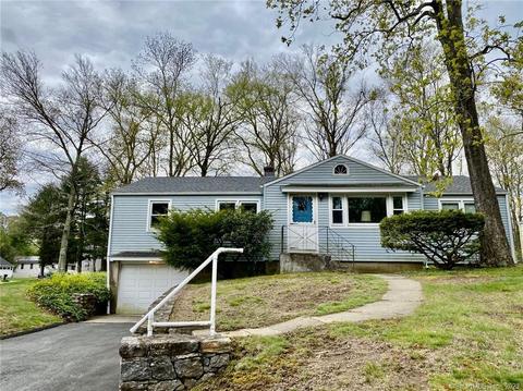 4 Anne Ave, Seymour, CT 06483