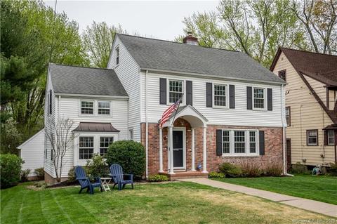 36 Brookline Dr, West Hartford, CT 06107