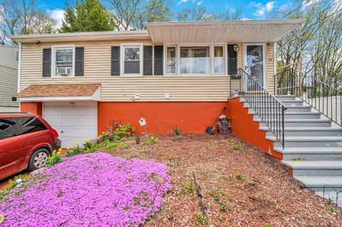 24 Doran St, Waterbury, CT 06704