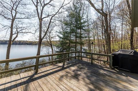 3 Marsh Pt, Morris, CT 06763