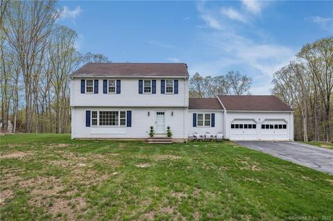 62 Granby Dr, Madison, CT 06443