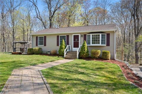 116 New London Rd, Salem, CT 06420