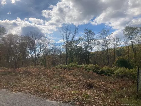 80 Ridge Rd, Torrington, CT 06790