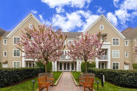 77 Havemeyer Ln #206, Stamford, CT 06902