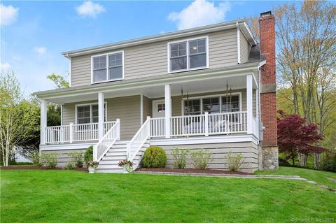 321 Brookside Dr, Fairfield, CT 06824